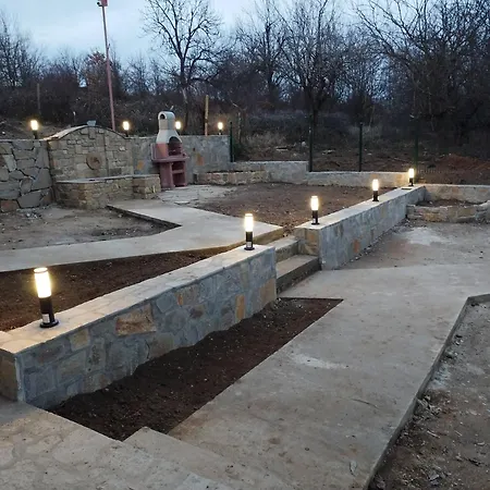 кършеви Elena